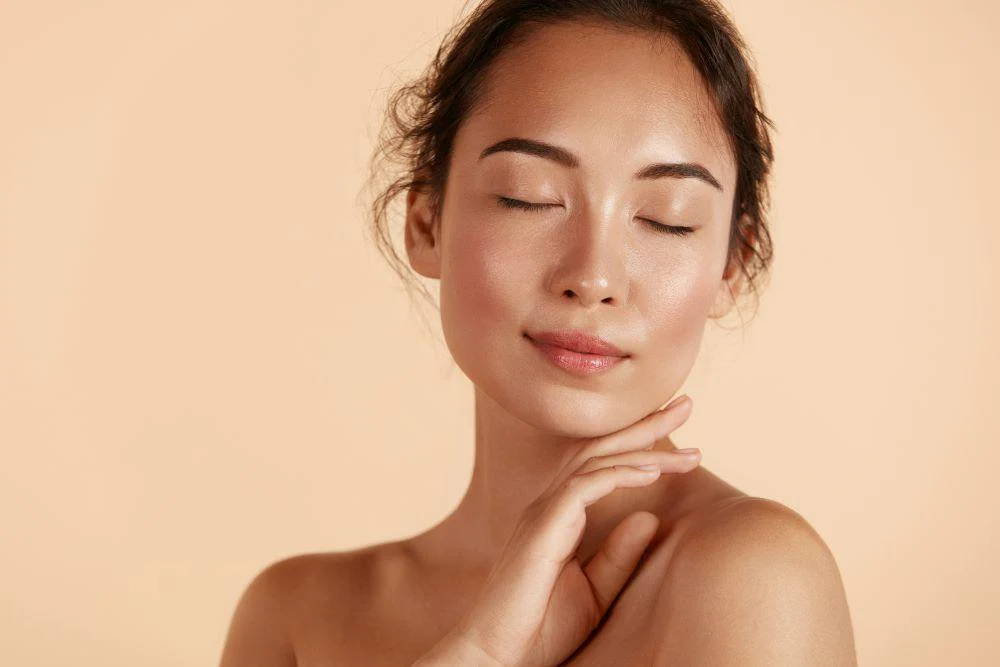 The Skinny on Red Light Therapy for Skin - Rouge Care